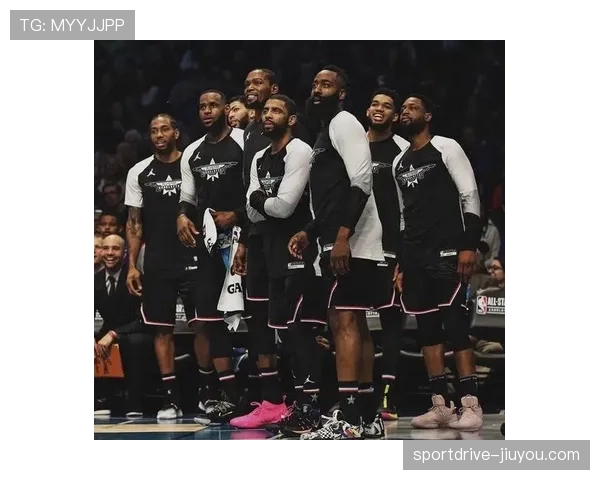 FIBA与NBA对于篮球比赛中的“假摔判罚”有何不同规定？